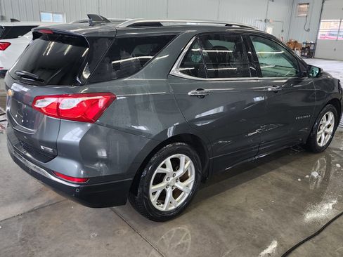 Used 2018 Chevrolet Equinox Premier image 4