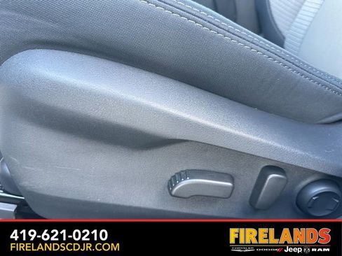 Used 2025 Subaru Outback Premium w/ Popular Package #1A image 24