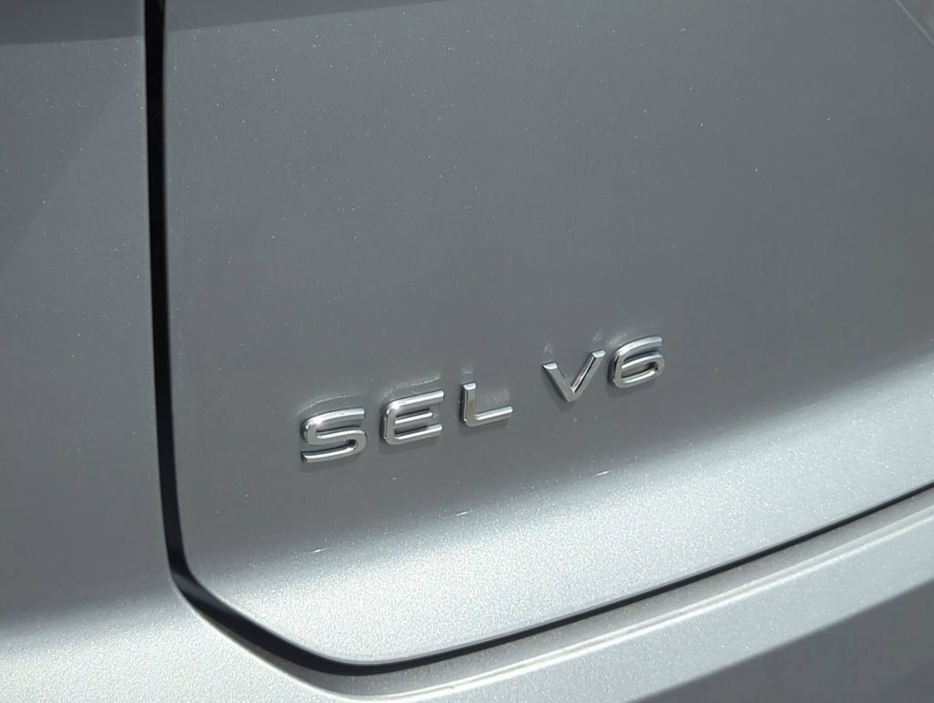 Certified 2023 Volkswagen Atlas Cross Sport SEL Premium R-Line AWD/4WD image 12
