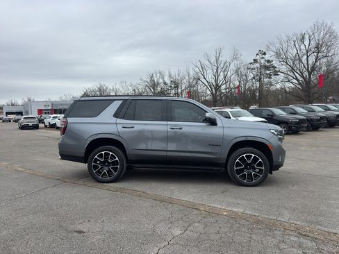 Used 2022 Chevrolet Tahoe RST w/ Sport Performance Package image 8