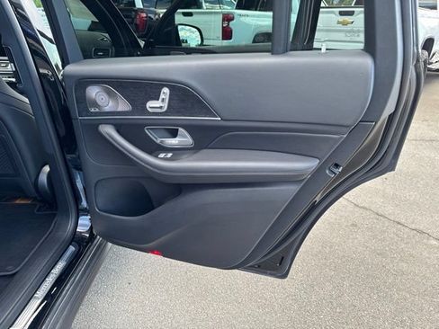 Used 2025 Mercedes-Benz GLS 450 4MATIC image 19