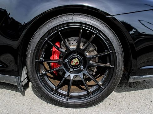 Used 2011 Porsche 911 Carrera 4S image 11