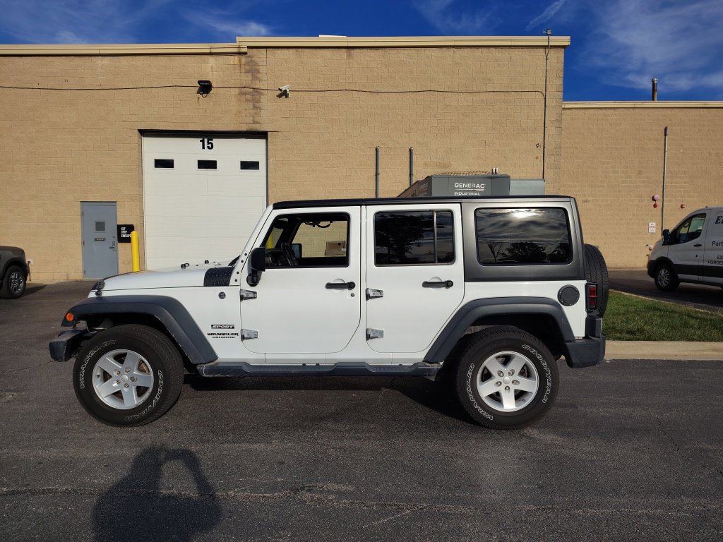 Used 2015 Jeep Wrangler Unlimited Sport w/ Quick Order Package 24S AWD/4WD image 14