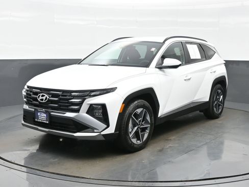 Certified 2026 Hyundai Tucson SEL FWD image 2