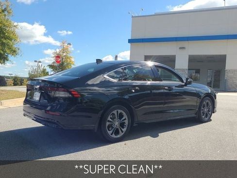 Used 2025 Honda Accord EX-L image 9