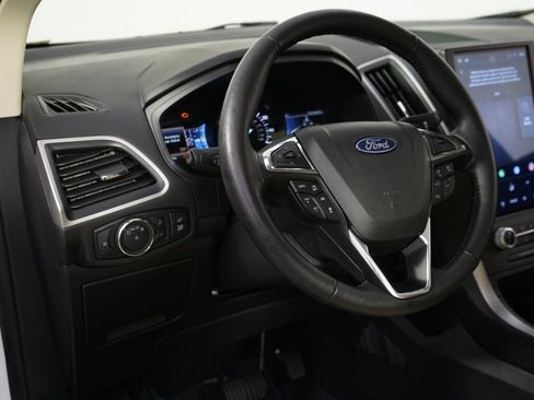Used 2022 Ford Edge SEL w/ Convenience Package AWD/4WD image 11