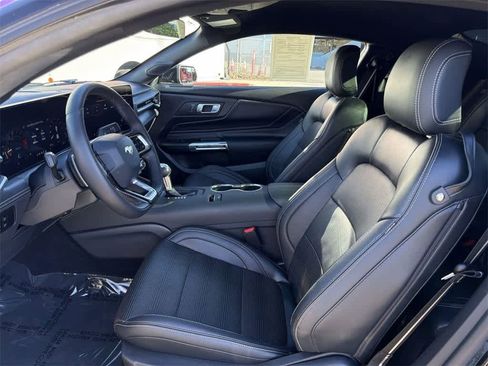Used 2025 Ford Mustang GT Premium image 24