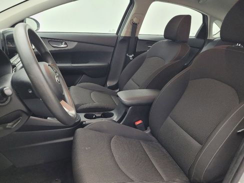Used 2019 Kia Forte LXS FWD image 17