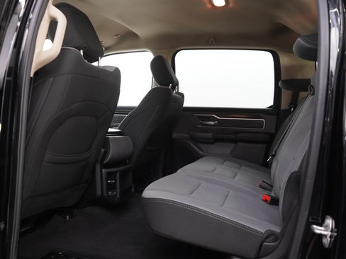 Used 2019 RAM 1500 Big Horn AWD/4WD image 16