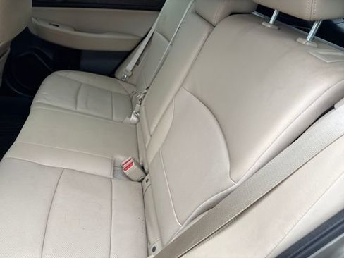 Used 2016 Subaru Outback 3.6R Limited image 10