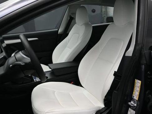 Used 2023 Tesla Model 3 Standard Range RWD image 6