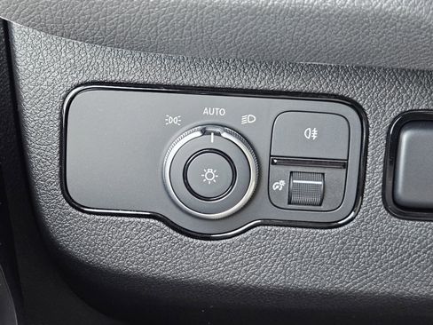 Used 2026 Mercedes-Benz Sprinter 4500 image 13