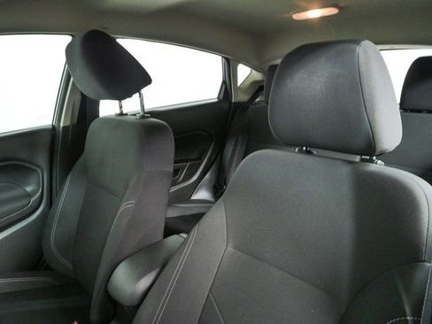 Used 2015 Ford Fiesta SE FWD image 5