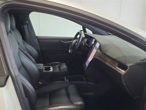 Used 2020 Tesla Model X Long Range AWD/4WD image 6