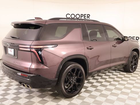 Used 2024 Chevrolet Traverse RS FWD image 21