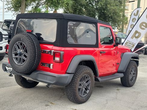 Used 2024 Jeep Wrangler Sport AWD/4WD image 4