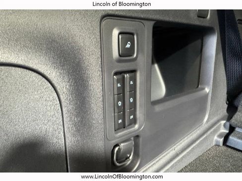 Used 2025 Ford Expedition Tremor AWD/4WD image 33