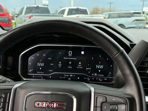 Used 2023 GMC Sierra 1500 SLE w/ Enhanced Capability Package AWD/4WD image 7