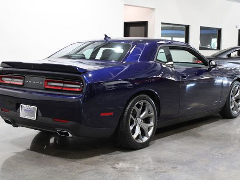 Used 2016 Dodge Challenger SXT Plus image 14