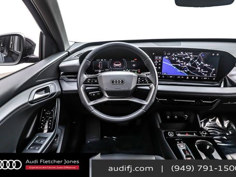 Used 2025 Audi Q6 e-tron Premium w/ Convenience Package image 5