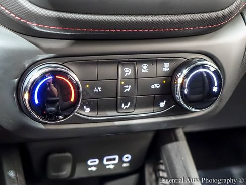 Used 2023 Chevrolet TrailBlazer RS FWD image 16