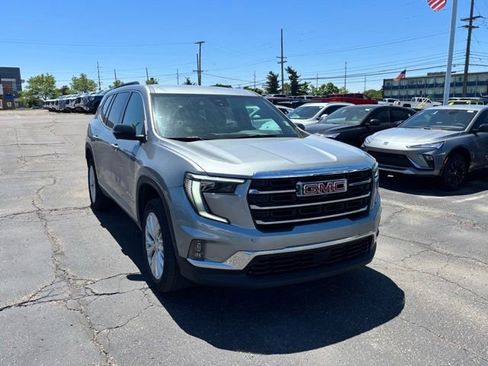 Used 2024 GMC Acadia Elevation FWD image 3