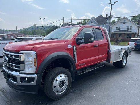 New 2025 Ford F550 4x4 SuperCab Super Duty w/ XLT Value Package image 2