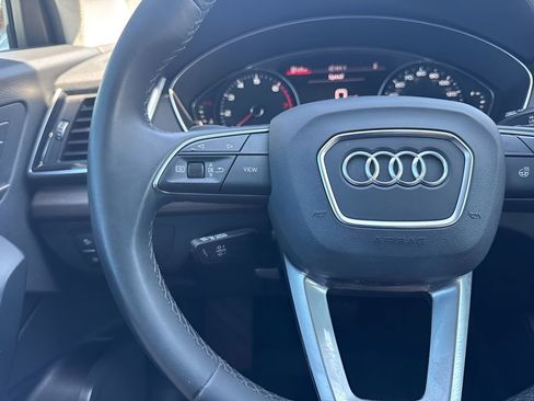 Used 2021 Audi Q5 2.0T Premium w/ Convenience Package AWD/4WD image 16
