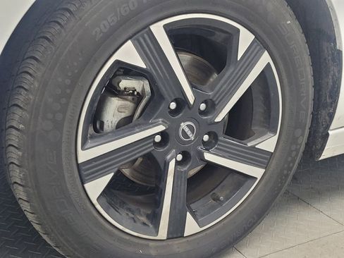 Used 2024 Nissan Sentra SV image 31