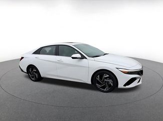 Used 2025 Hyundai Elantra Limited video 2