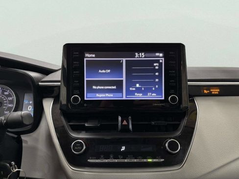 Used 2022 Toyota Corolla LE FWD image 22