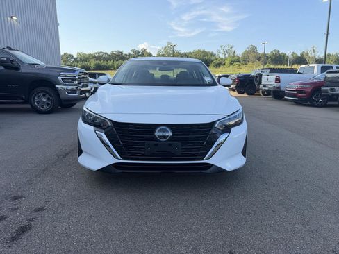 Used 2024 Nissan Sentra S FWD image 2