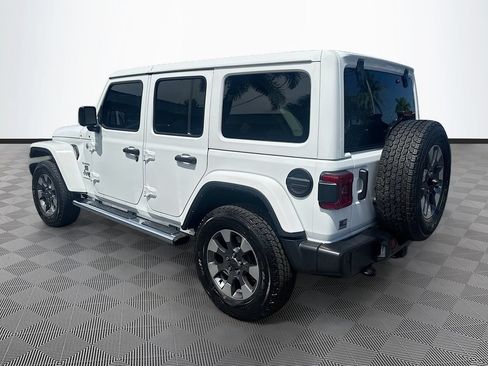 Used 2023 Jeep Wrangler Unlimited Sahara w/ LED Lighting Group AWD/4WD image 8