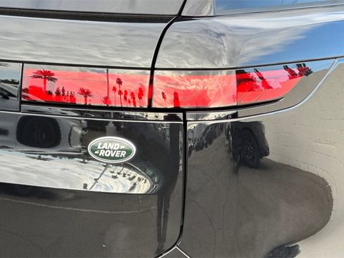 Used 2023 Land Rover Range Rover Sport SE image 35