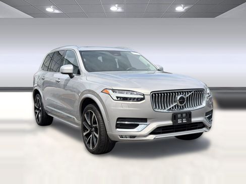 Certified 2023 Volvo XC90 B6 Plus w/ Protection Package Premier AWD/4WD image 7