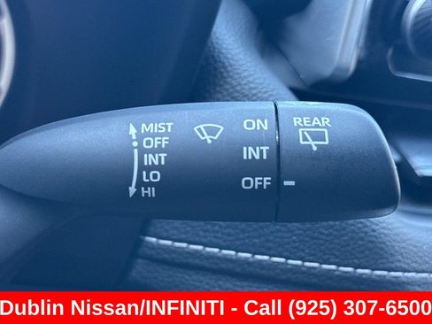 Used 2025 Toyota RAV4 LE AWD/4WD image 38