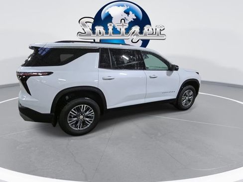 New 2026 Chevrolet Traverse LT w/ Driver Confidence Package image 8