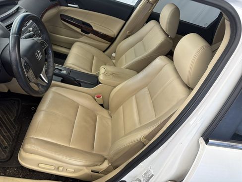 Used 2010 Honda Crosstour EX-L image 9