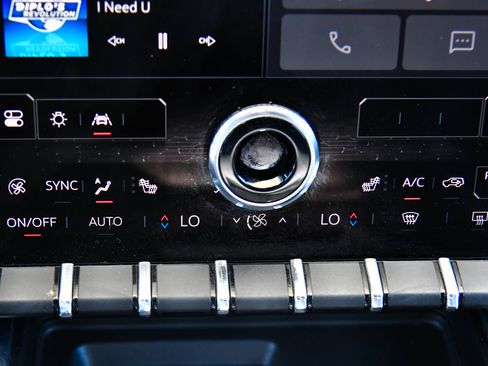 Used 2024 GMC Acadia Elevation FWD image 29