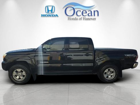 Used 2013 Toyota Tacoma 4x4 Double Cab w/ TRD Off-Road Pkg image 6