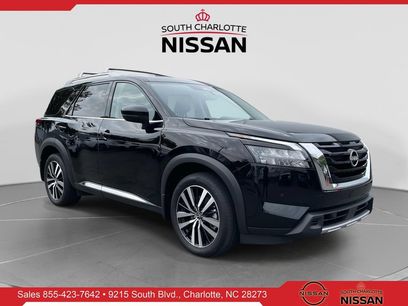 Used 2025 Nissan Pathfinder Platinum