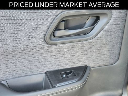 Used 2021 Nissan Rogue S FWD image 14