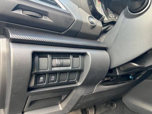 Used 2023 Subaru Crosstrek 2.0i image 9