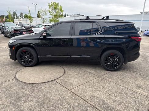 Used 2023 Chevrolet Traverse Premier w/ Redline Edition AWD/4WD image 5