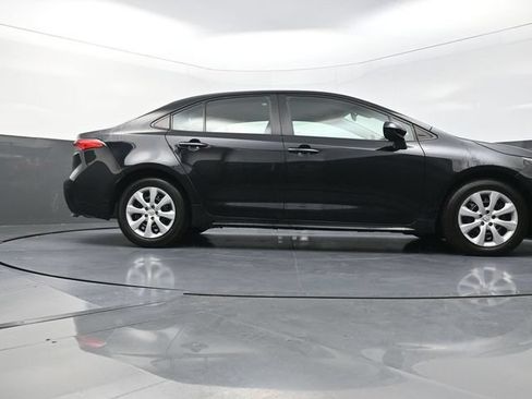 Used 2024 Toyota Corolla LE FWD image 38