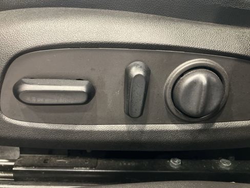 Used 2019 Chevrolet Malibu Premier image 13