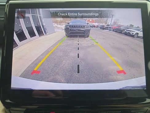Certified 2025 Jeep Grand Cherokee Limited AWD/4WD image 22