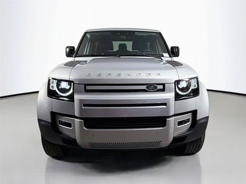 Used 2023 Land Rover Defender 90 S AWD/4WD image 2