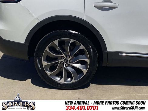 Used 2022 Lincoln Nautilus Reserve AWD/4WD image 44