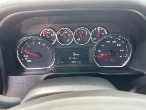 Used 2021 Chevrolet Silverado 1500 LT AWD/4WD image 14